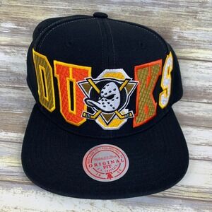 Anaheim Ducks Snapback Hat Mens Mitchell & Ness Varsity Bust Black NHL NEW